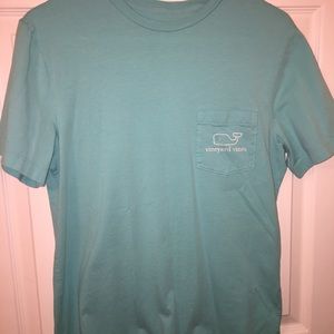 Vineyard vines aqua colored short sleeve tee